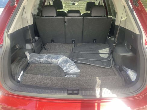 Used 2019 Volkswagen Tiguan SE w/ 3rd Row Seat Package AWD/4WD image 30