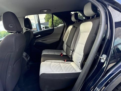 Used 2020 Chevrolet Equinox LS w/ LS Convenience Package AWD/4WD image 11