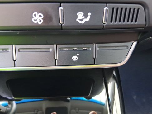 Used 2020 Kia Sorento SX FWD image 33