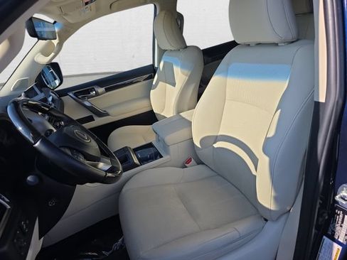 Certified 2023 Lexus GX 460 Premium w/ Premium Plus Package AWD/4WD image 16