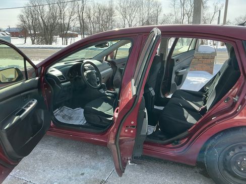 Used 2015 Subaru Impreza 2.0i image 9