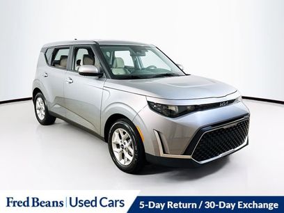 Used 2025 Kia Soul LX w/ LX Technology Package