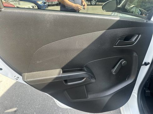 Used 2017 Chevrolet Sonic LT image 15