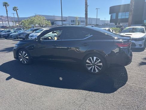 Used 2024 Nissan Sentra SV w/ SV Premium Package image 16