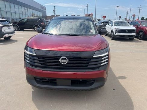 New 2025 Nissan Kicks SV image 2