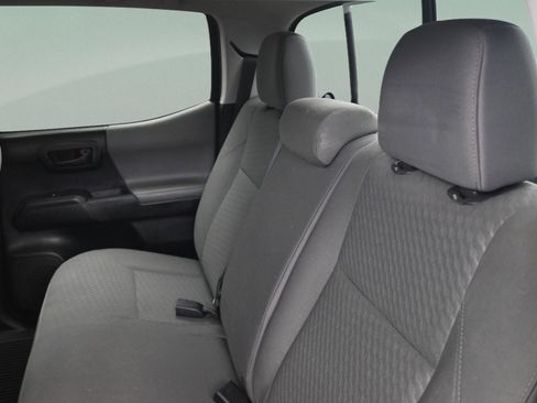 Used 2021 Toyota Tacoma SR AWD/4WD image 35