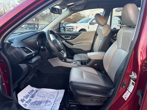 Used 2020 Subaru Forester Limited image 22