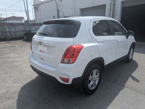 Used 2020 Chevrolet Trax LS w/ Tint and Cruise Package FWD image 7