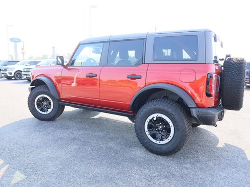 New 2023 Ford Bronco Badlands w/ Sasquatch Package AWD/4WD image 13