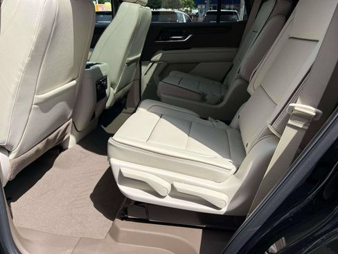 New 2026 GMC Yukon Denali w/ Sun & Power Step Package AWD/4WD image 16