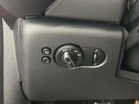 Certified 2024 MINI Cooper SE image 15