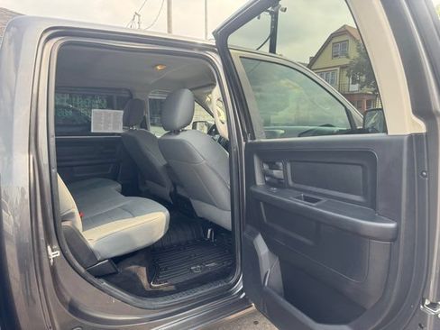 Used 2014 RAM 1500 Express AWD/4WD image 17