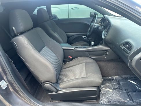 Used 2018 Dodge Challenger SXT w/ Blacktop Package image 14