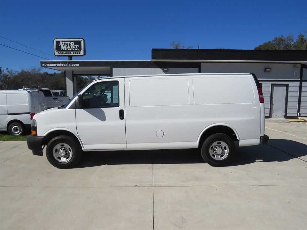 Used 2021 Chevrolet Express 2500 w/ Driver Convenience Package RWD image 11