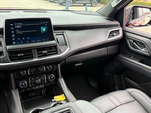 Used 2022 Chevrolet Suburban RST w/ Luxury Package image 13