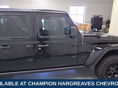 Used 2022 Jeep Gladiator Sport AWD/4WD image 11