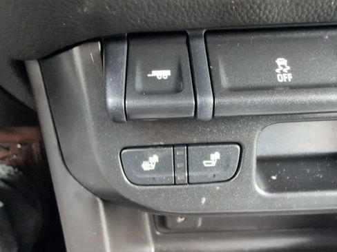 Used 2016 Chevrolet Colorado LT w/ Luxury Package, Chrome AWD/4WD image 22