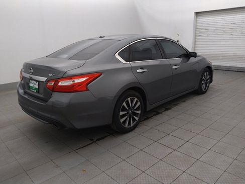 Used 2017 Nissan Altima 2.5 SV FWD image 10