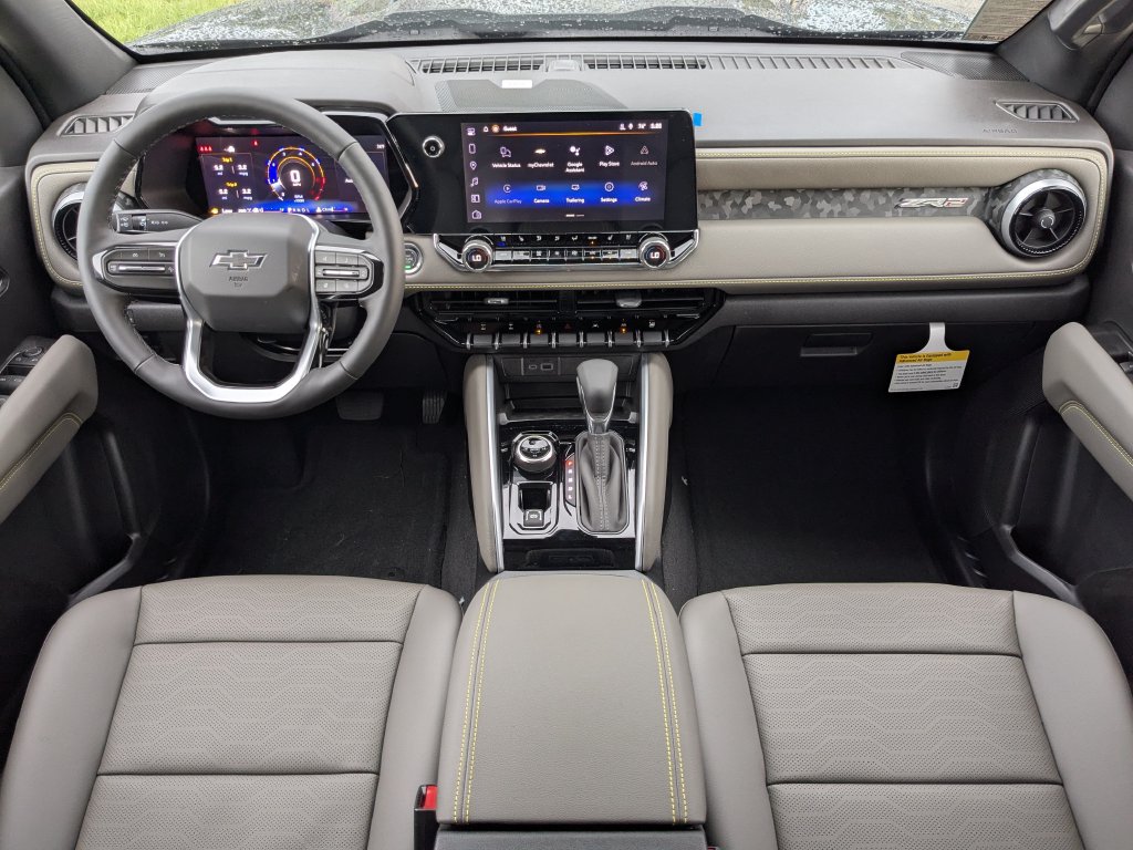 New 2026 Chevrolet Colorado ZR2 w/ Technology Package AWD/4WD image 15