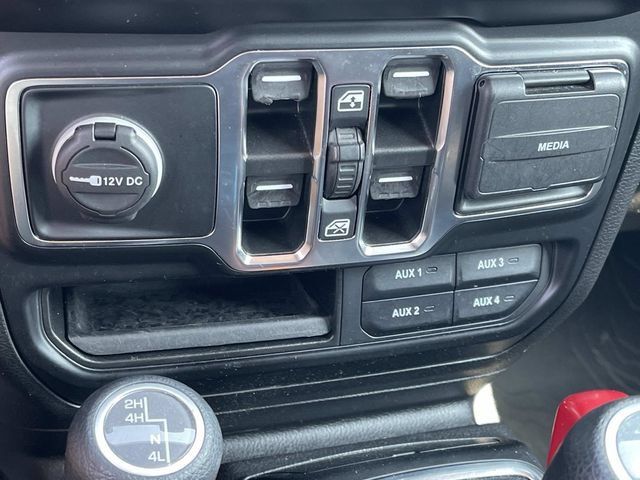 Used 2022 Jeep Gladiator Sport AWD/4WD image 27