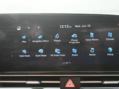 Used 2024 Hyundai Elantra Limited FWD image 21