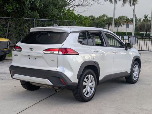 Used 2022 Toyota Corolla Cross L AWD/4WD image 5