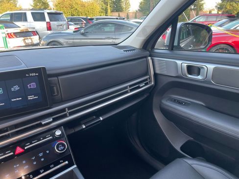 Used 2025 Hyundai Santa Fe SEL image 38