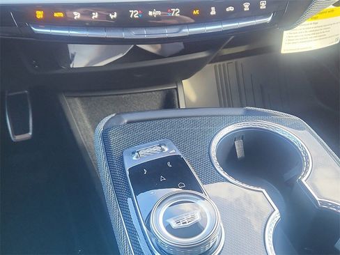 New 2026 Cadillac Optiq Sport 1 image 15