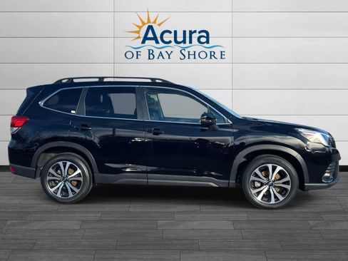 Used 2022 Subaru Forester Limited image 6