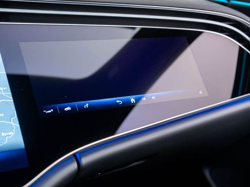 New 2026 Mercedes-Benz E 53 AMG e 4MATIC Sedan image 27