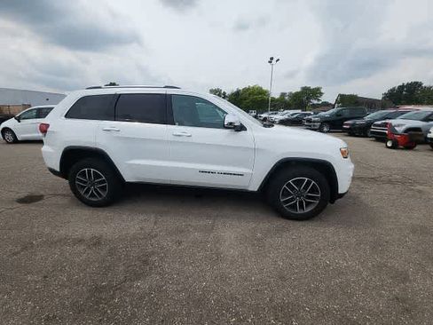 Certified 2020 Jeep Grand Cherokee Limited AWD/4WD image 11
