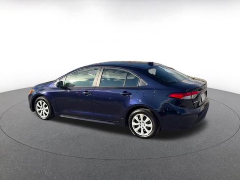 Used 2025 Toyota Corolla LE image 10