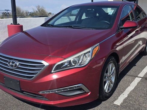 Used 2015 Hyundai Sonata SE w/ Option Group 09 FWD image 1