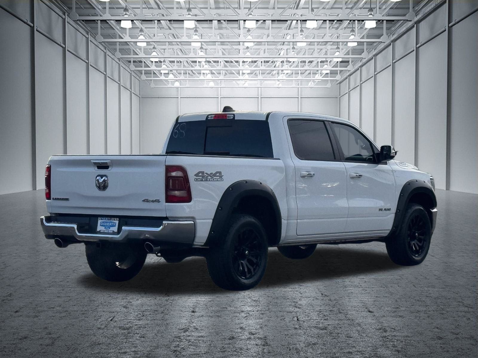 Used 2021 RAM 1500 Laramie w/ Off Road Group AWD/4WD image 12