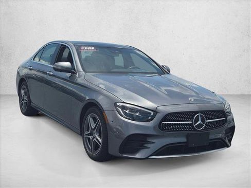 Used 2021 Mercedes-Benz E 350 4MATIC Sedan image 3
