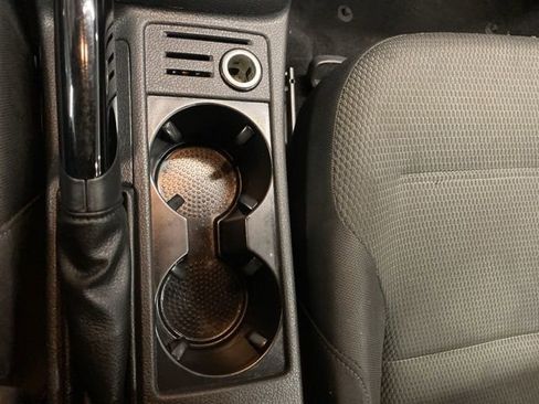 Used 2019 Volkswagen Golf S image 22