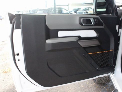 Used 2023 Ford Bronco Badlands w/ Sasquatch Package image 19