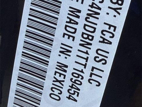 New 2026 Jeep Compass Latitude image 21