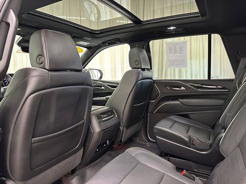 Used 2023 Cadillac Escalade Sport w/ Touring Package image 18