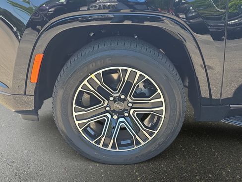 New 2026 Jeep Grand Wagoneer L 4WD image 28