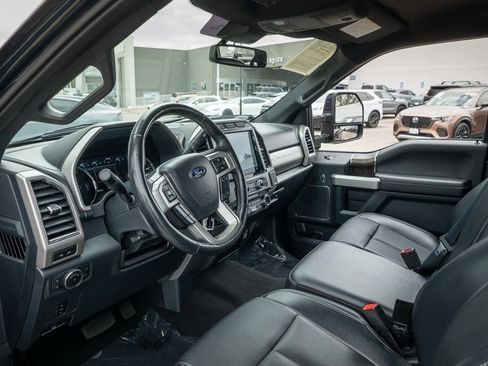 Used 2022 Ford F350 Lariat image 15