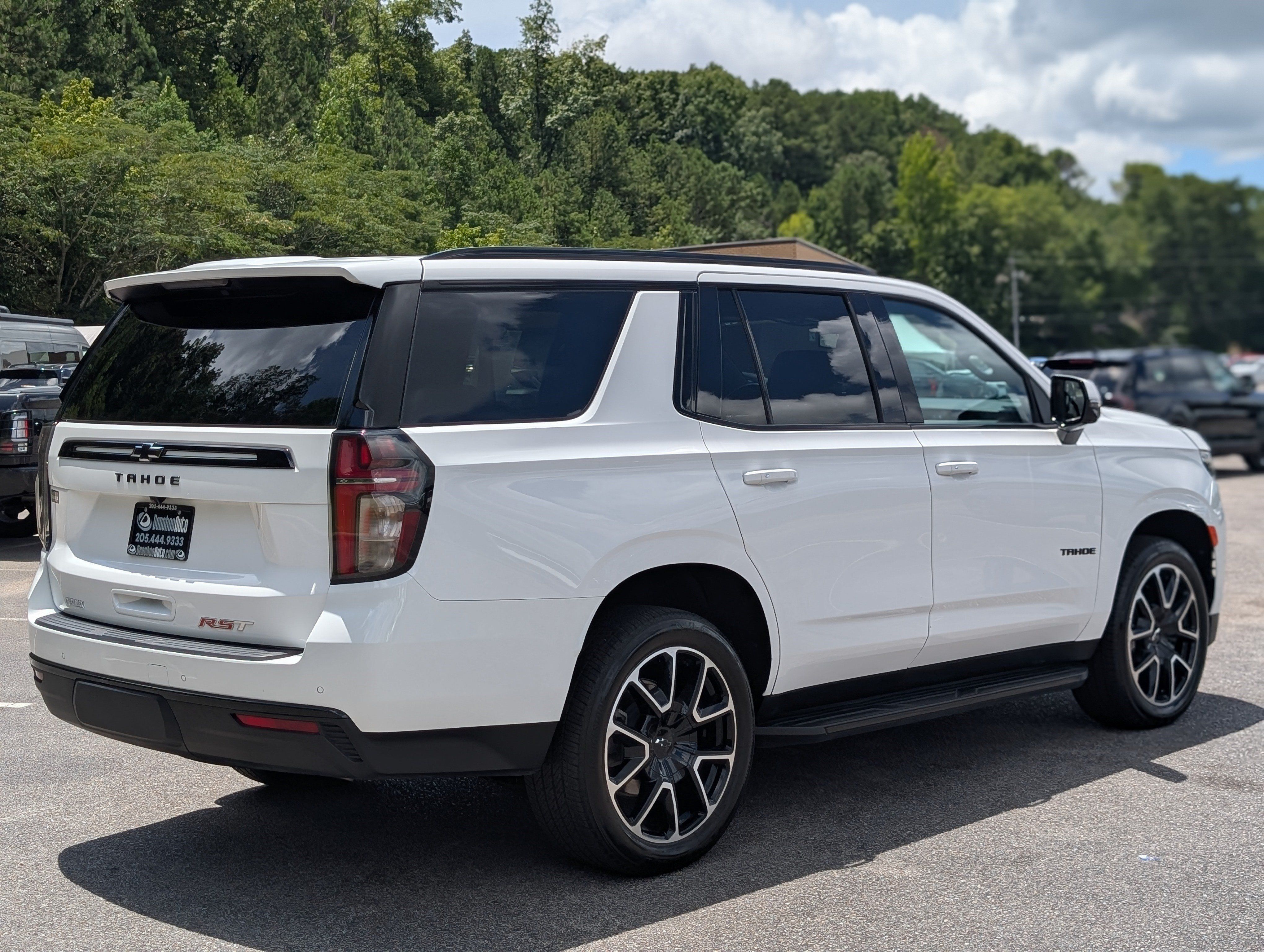 Used 2023 Chevrolet Tahoe RST w/ Luxury Package RWD image 9