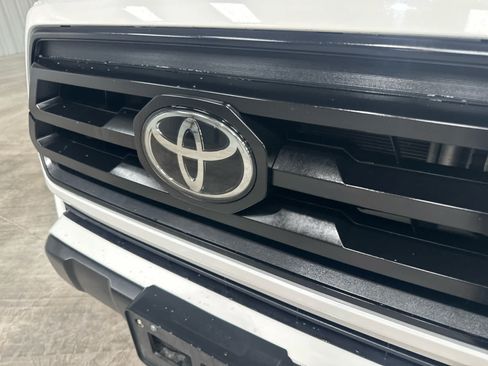 Used 2023 Toyota Tacoma SR AWD/4WD image 9
