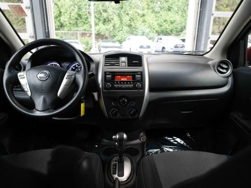 Used 2018 Nissan Versa SV FWD image 20