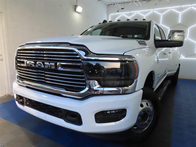 Used 2024 RAM 3500 Laramie AWD/4WD image 1