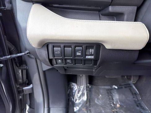 Used 2019 Subaru Ascent Touring w/ Popular Package #3 image 36