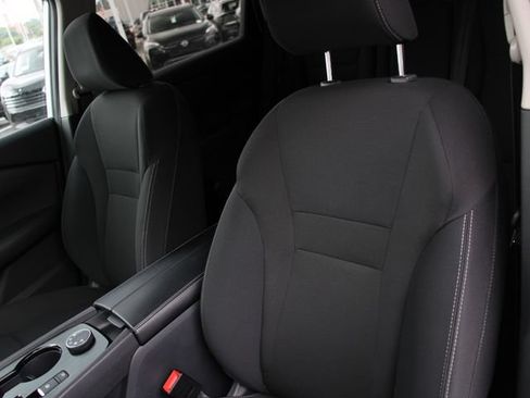 Certified 2025 Nissan Rogue S AWD/4WD image 6