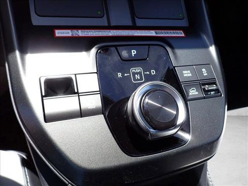 New 2026 Subaru Solterra Limited image 20