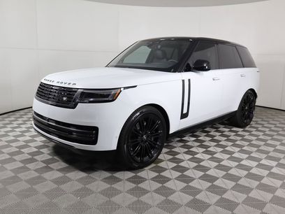 New 2025 Land Rover Range Rover SE