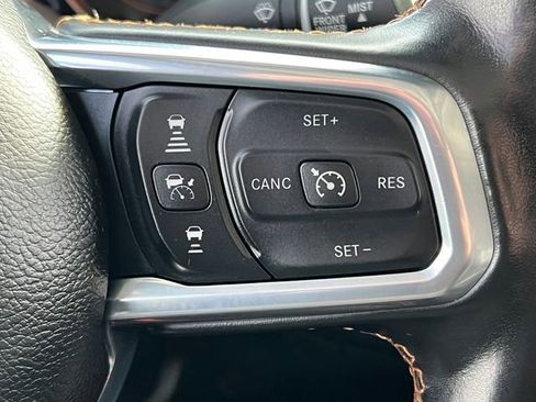 Used 2021 Jeep Gladiator Overland image 21